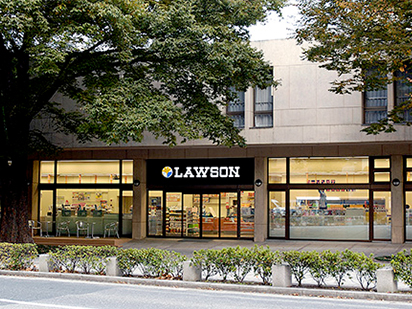 コンビニ　ローソン東京大学龍岡門店（コンビニ）まで158m