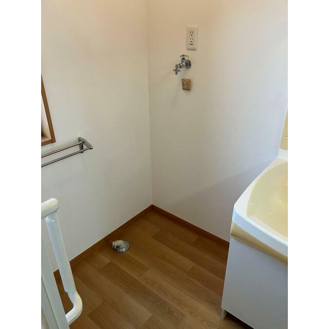その他設備　洗濯機置き場・窓あり