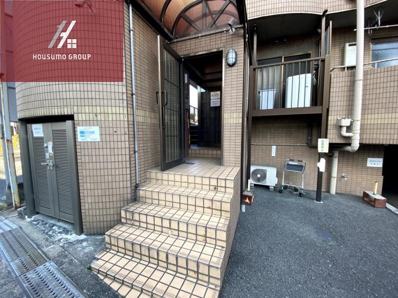 エントランス　清潔なエントランスです