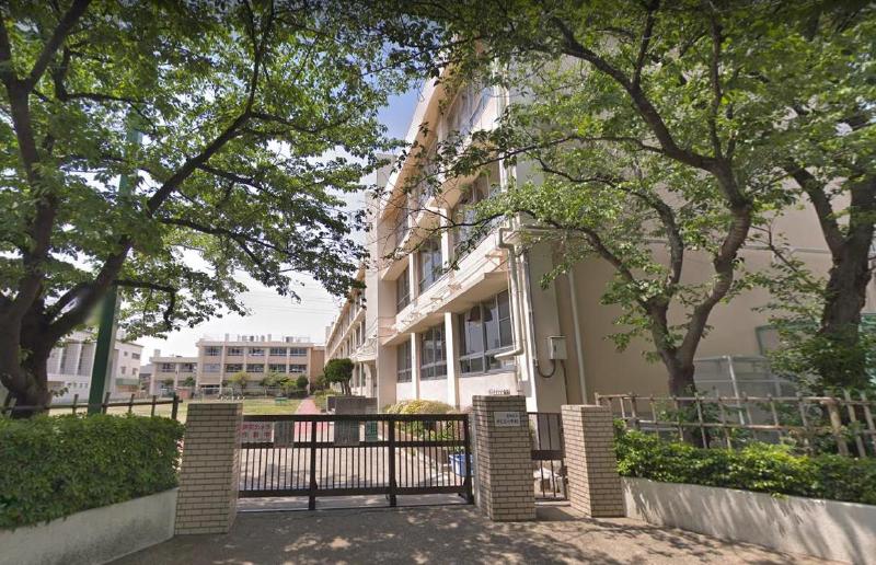 小学校　中之台小学校（小学校）まで550m