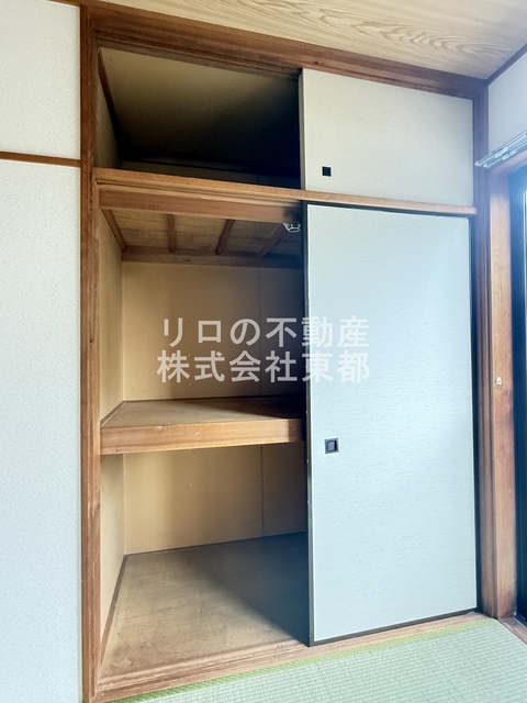 収納　押入れタイプはお荷物が多い方も安心の収納力です☆