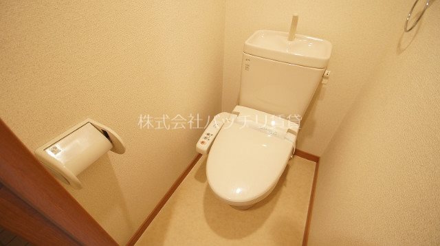 トイレ　類似写真使用のため、現状優先。