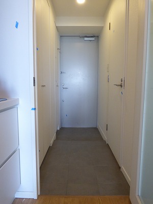 玄関　※別部屋参考写真
