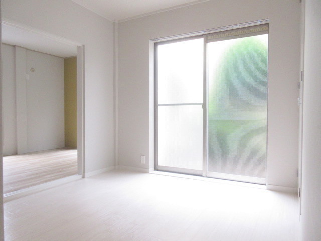居室・リビング　★白を基調とした明るいお部屋です★