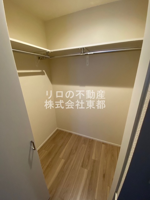収納　奥行のあるウォークインクローゼットならお荷物多い方でも安心☆