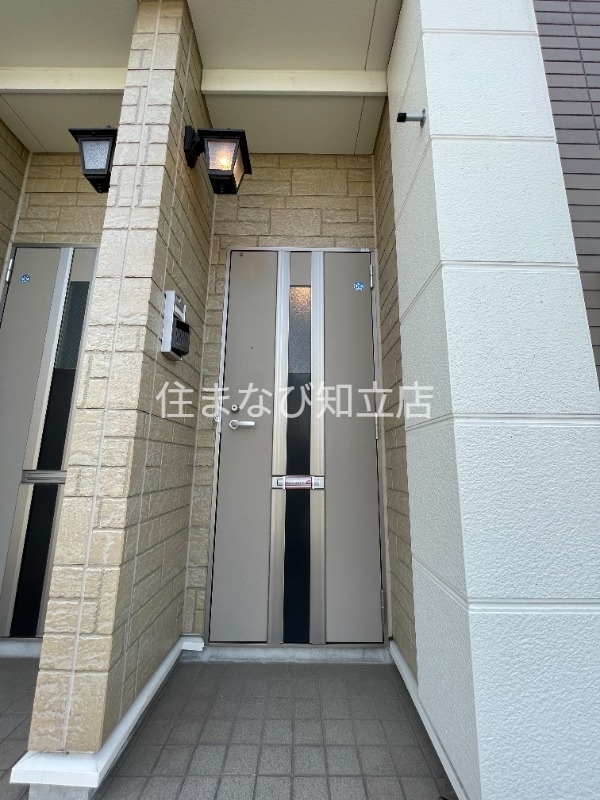 玄関　改装前（清掃前）