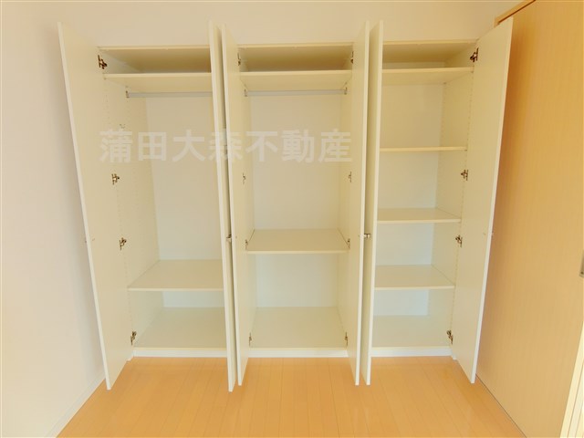 収納　壁一面の大型収納　クローゼット！