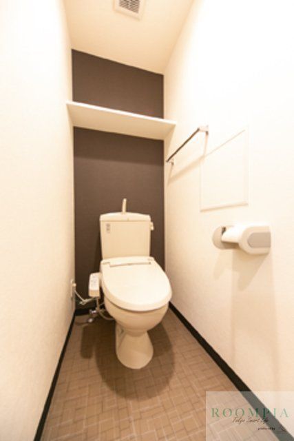 トイレ　※同タイプの別のお部屋です。