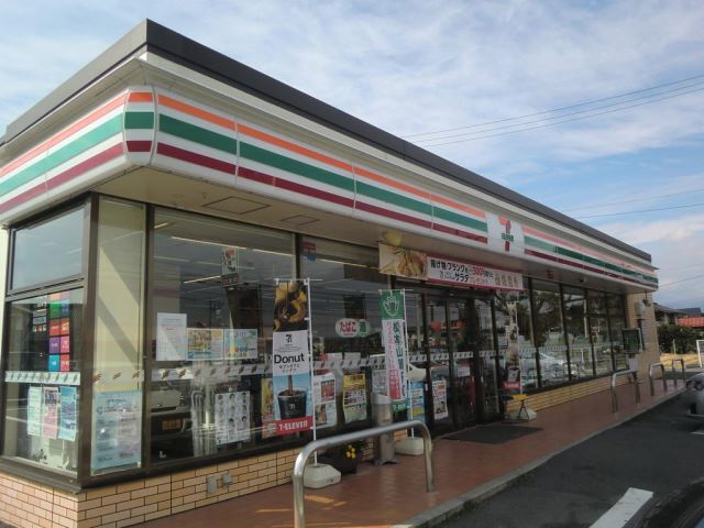コンビニ　セブンイレブン（コンビニ）まで1100m