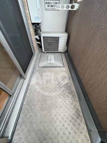 バルコニー　インベスト本町WEST　バルコニー