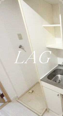 その他設備　室内洗濯機置場になります。