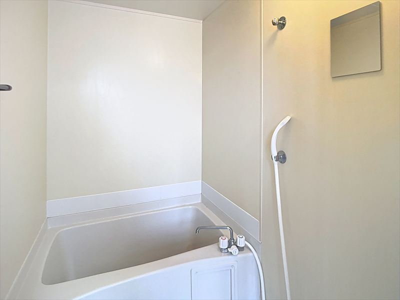 バス・シャワールーム　※写真は同物件の別部屋です