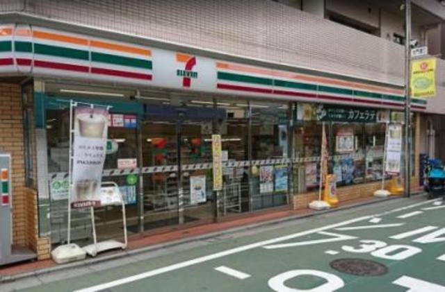 コンビニ　セブンイレブン練馬桜台4丁目店（コンビニ）まで635m