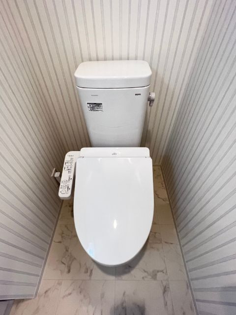トイレ　別部屋写真