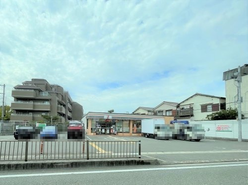 コンビニ　セブンイレブン 豊中北桜塚4丁目店（コンビニ）まで569m