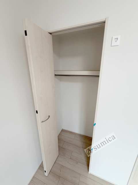 収納　同施工の参考写真です