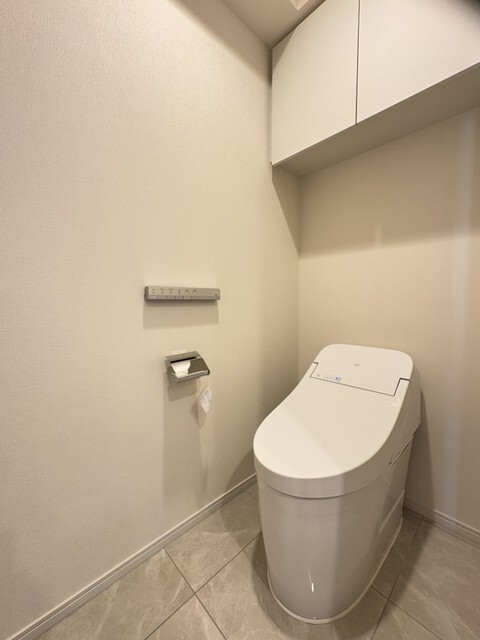 トイレ　※写真は同タイプ住戸です。