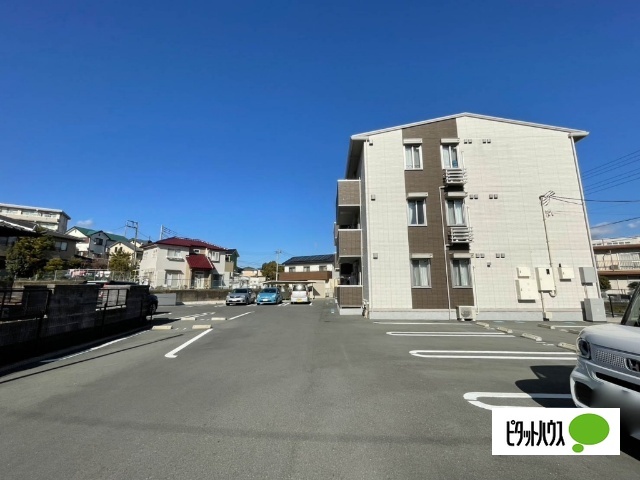 駐車場　駐輪場