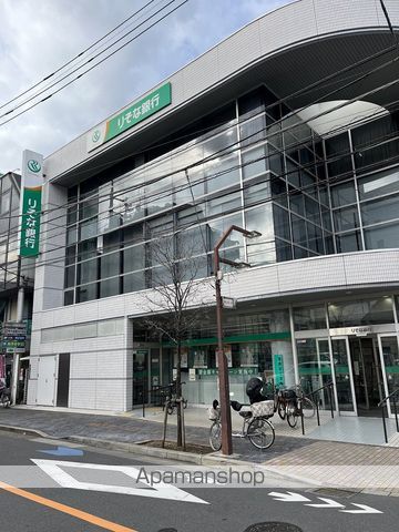 銀行　（株）りそな銀行／青戸支店（銀行）まで559m