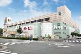 ショッピングセンター　LICOPA鶴見（ショッピングセンター）まで810m