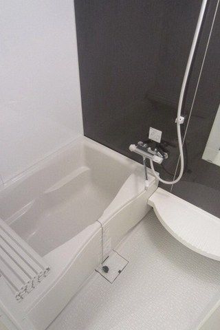 バス・シャワールーム　綺麗なお風呂で快適バスタイム。