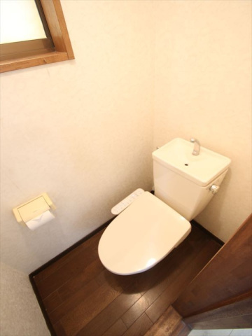 トイレ　ウォシュレット付のトイレ
