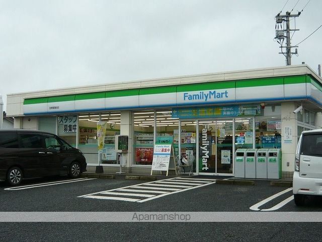 コンビニ　ファミリーマート吉野菖蒲谷店（コンビニ）まで1800m