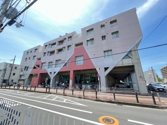 その他　中鴻池行政サービスセンター（その他）まで814m