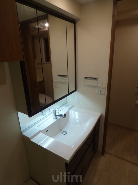 洗面設備　※別のお部屋のお写真です。御参考までに。