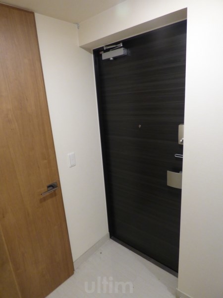 玄関　※別のお部屋のお写真です。御参考までに。