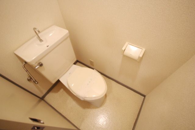 トイレ　★清潔感のあるトイレです★