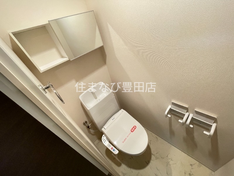 トイレ　同型タイプ