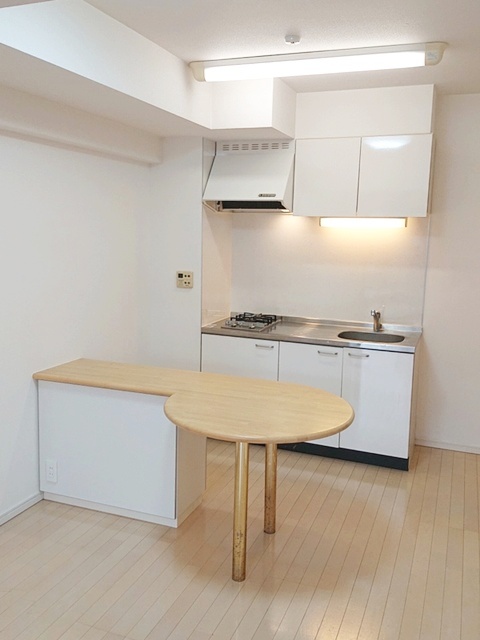 居室・リビング　開放感のあるゆったりとしたお部屋です♪
