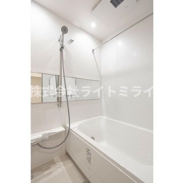 バス・シャワールーム　?