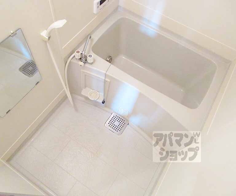 バス・シャワールーム　ゆったりバスルーム！