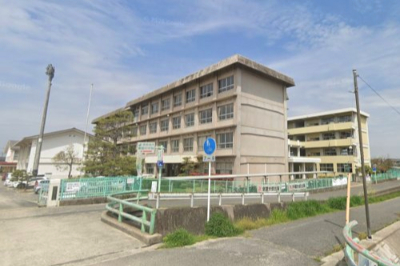 中学校　倉敷市立東陽中学校（中学校）まで404m