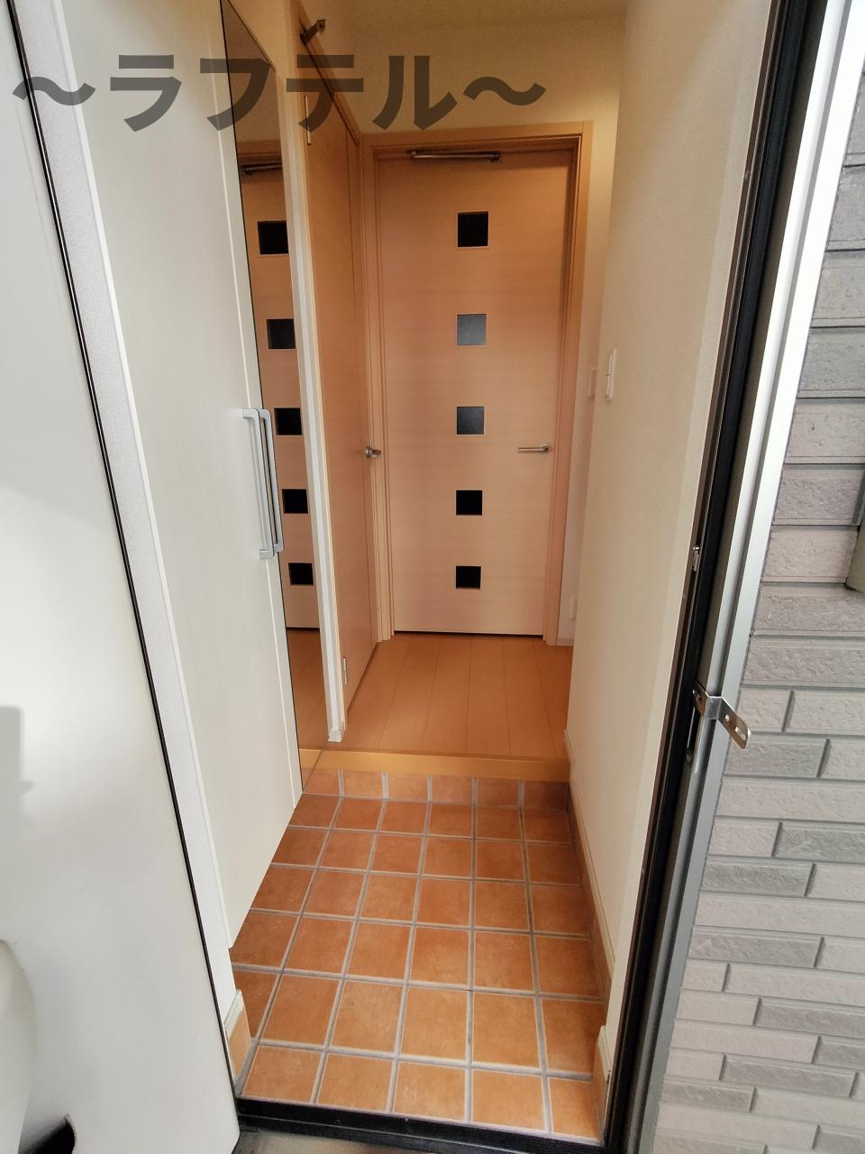 玄関　別部屋イメージ写真