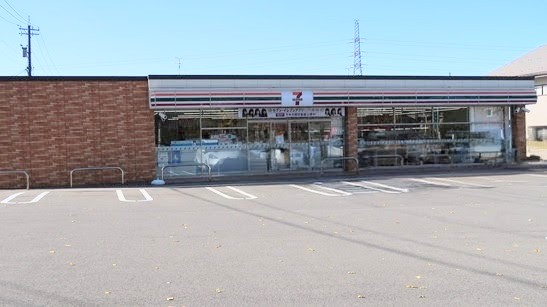 コンビニ　セブンイレブン金沢大額3丁目店（コンビニ）まで490m