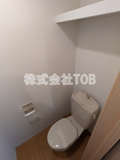 トイレ　※クリーニング中の写真※