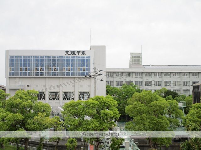 高校・高専　徳島文理大学徳島文理高等学校（高校・高専）まで616m