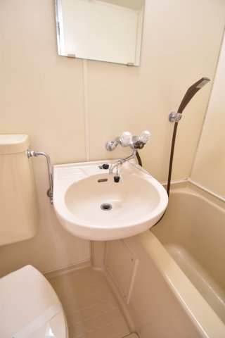 洗面設備　※退去前参考写真