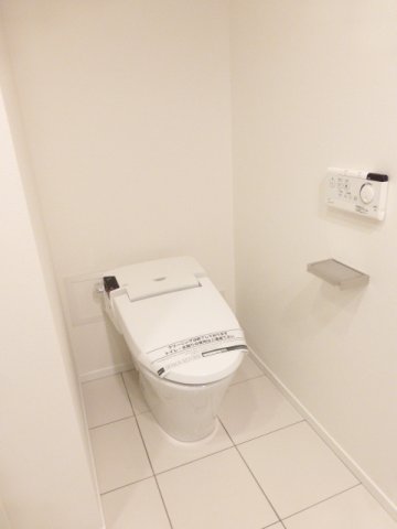 トイレ　トイレ※別部屋参考写真