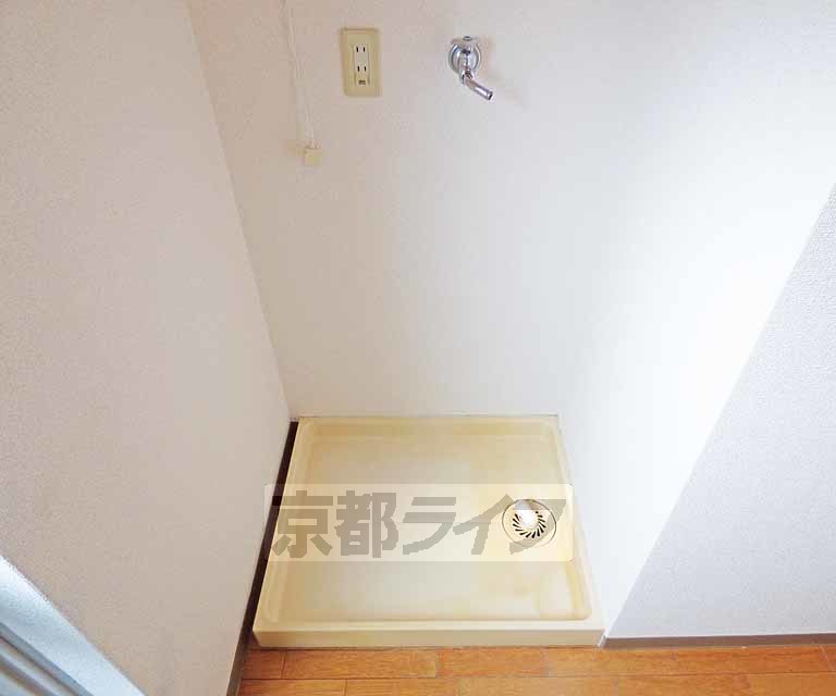 その他設備　洗濯機が置けます。