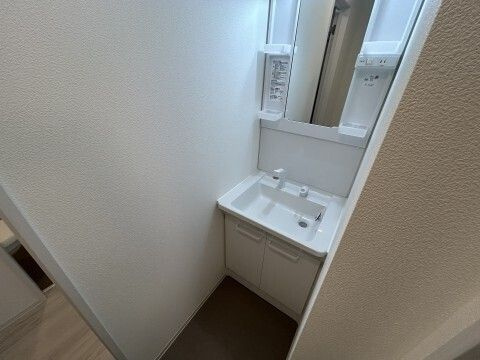 洗面設備　脱衣スペースもあります