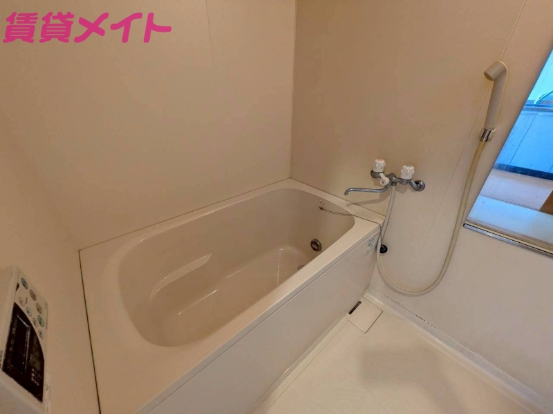 バス・シャワールーム　同型参考写真
