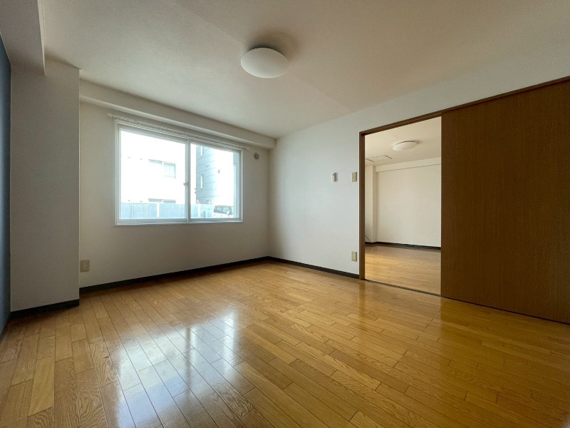 その他部屋・スペース　日当たりが良くて心地よく過ごせそうなお部屋です。