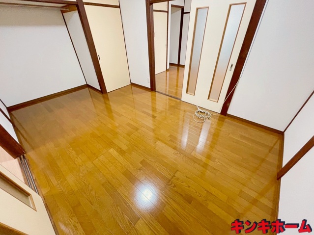 その他部屋・スペース　居室はオールフローリング