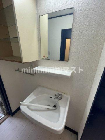 洗面設備　他号室参考写真です