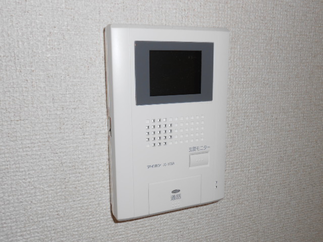 セキュリティ　カラーＴＶモニター付インターホン完備