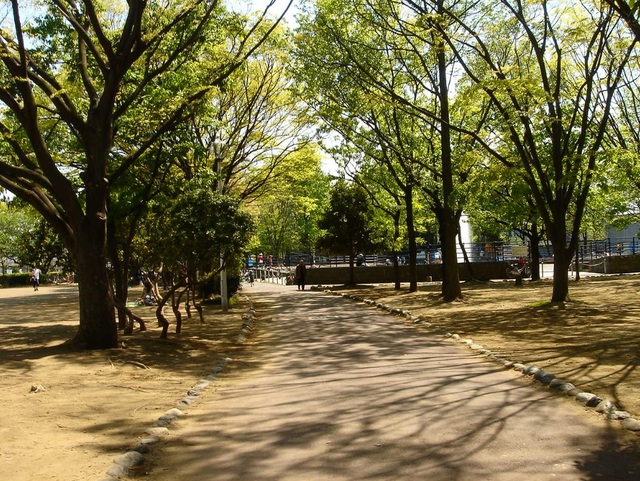 公園　行徳駅前公園（公園）まで715m